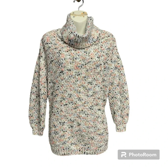 Moon and Madison popcorn sweater size XS but would fit up cowlneck - Picture 1 of 7